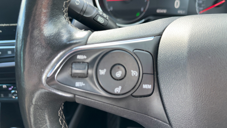 Vauxhall Crossland 1.5 Turbo D [120] Ultimate 5dr Auto Diesel Hatchback